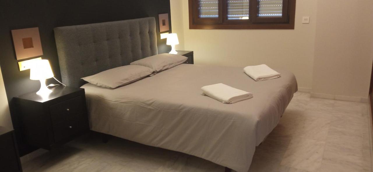 Fibes Lux Sevilla Este. 외부 사진